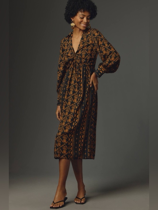 FARM Rio Dresses & Skirts - Farm Rio V-Neck Long Sleeve Midi Dress